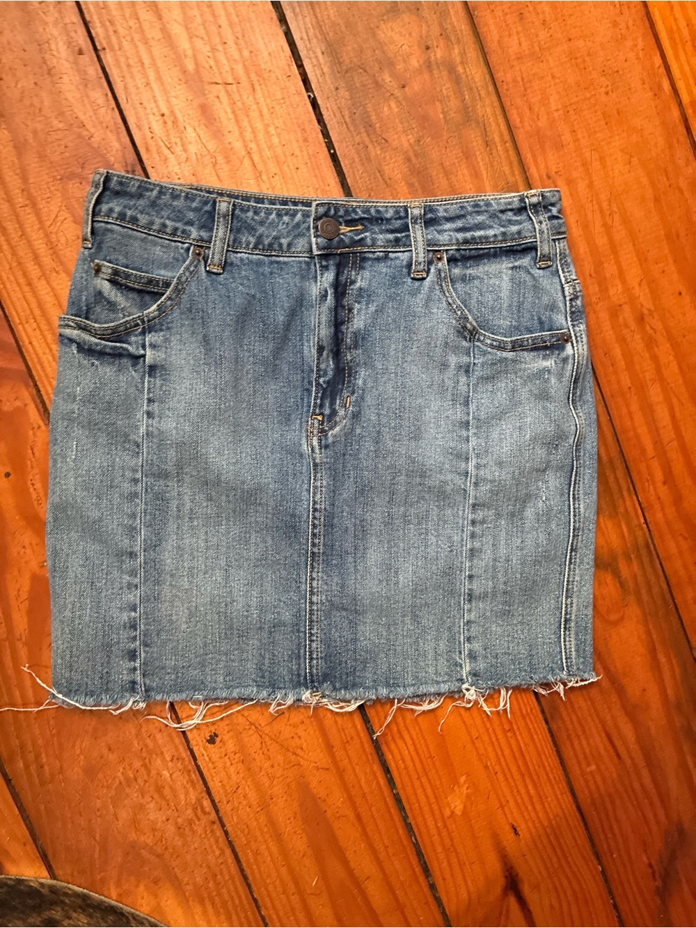 Old Navy Light Blue Denim Mini Skirt with Raw Hem and Unique Seams Size 6